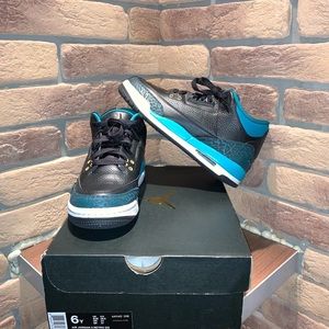 JORDAN 3 RETRO RIO TEAL SIZE 6 *NEW*
